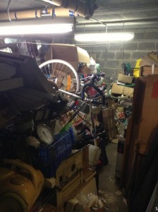 Photo du débarras d'une cave à Paris.